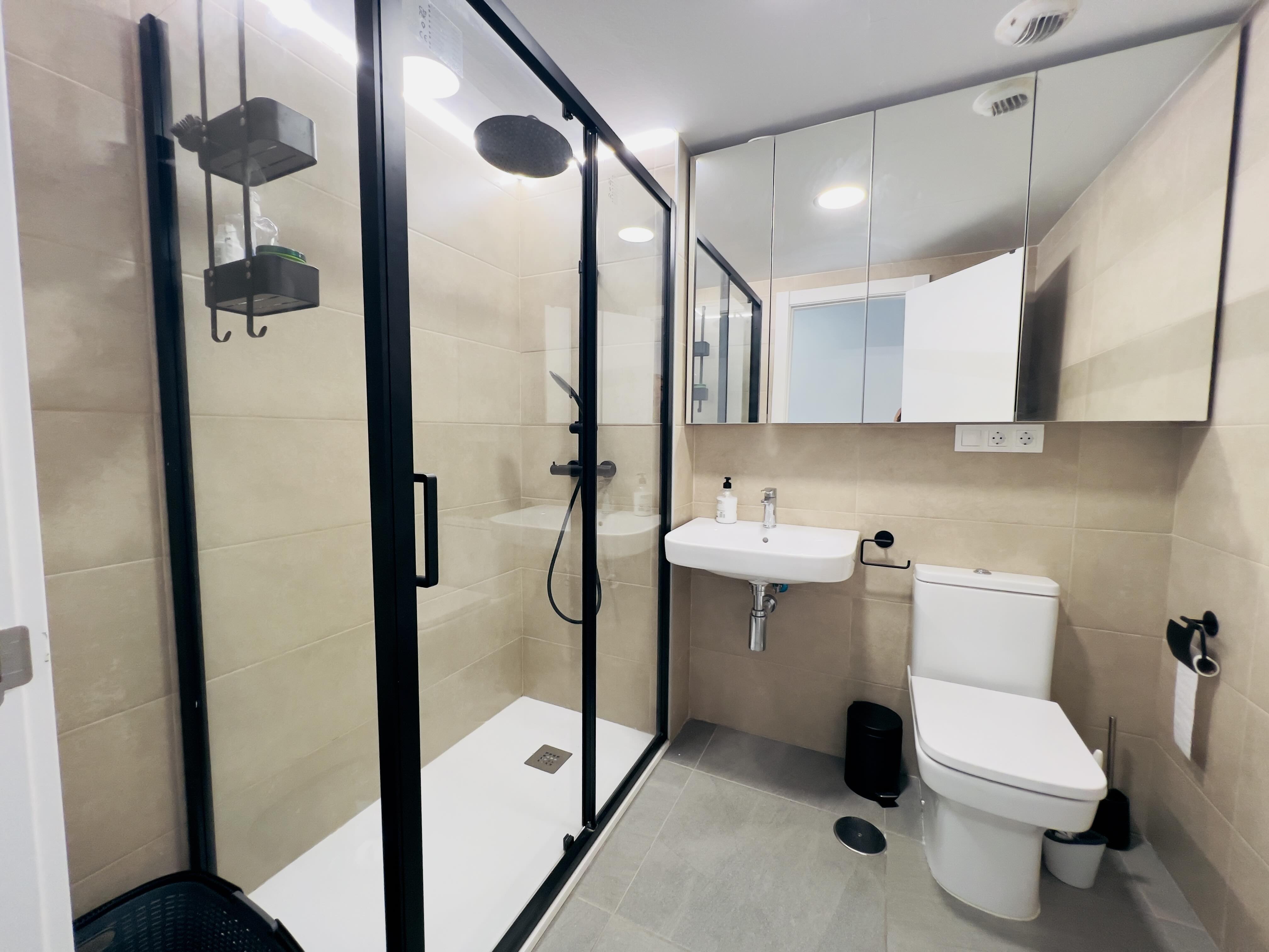 ESPECTACULAR APARTAMENTO CON JARDÍN Y VISTAS AL MAR