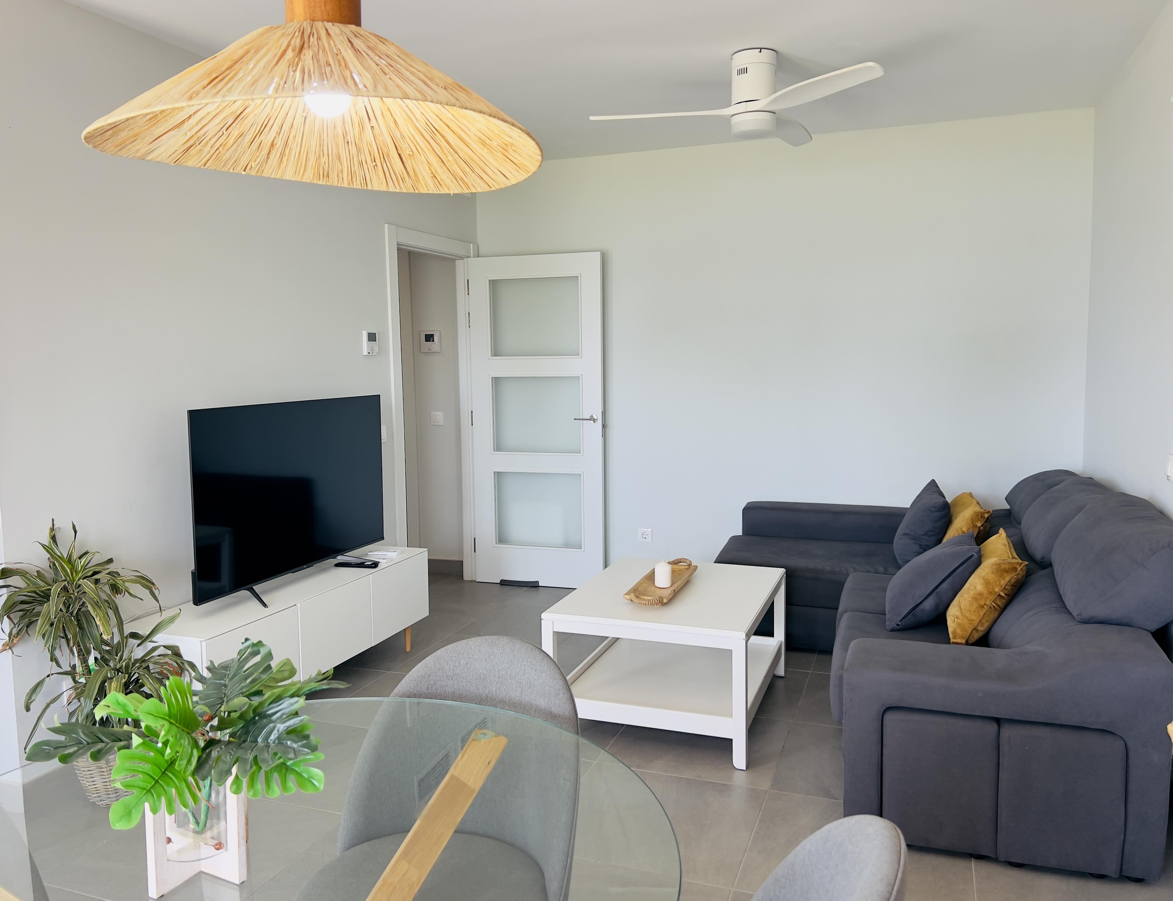 ESPECTACULAR APARTAMENTO CON JARDÍN Y VISTAS AL MAR
