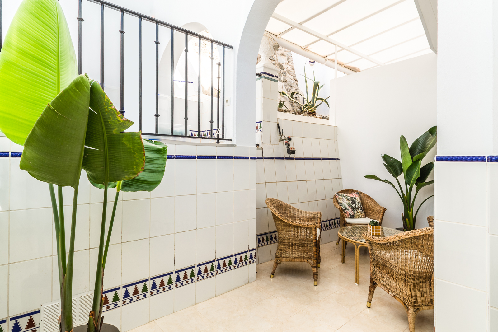 CASA CON PISCINA PRIVADA A 5 MINUTOS DEL CENTRO Y LA PLAYA