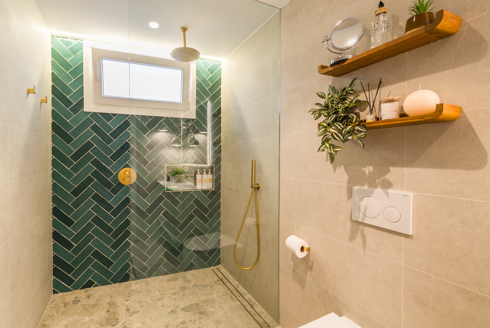 CASA CON PISCINA PRIVADA A 5 MINUTOS DEL CENTRO Y LA PLAYA