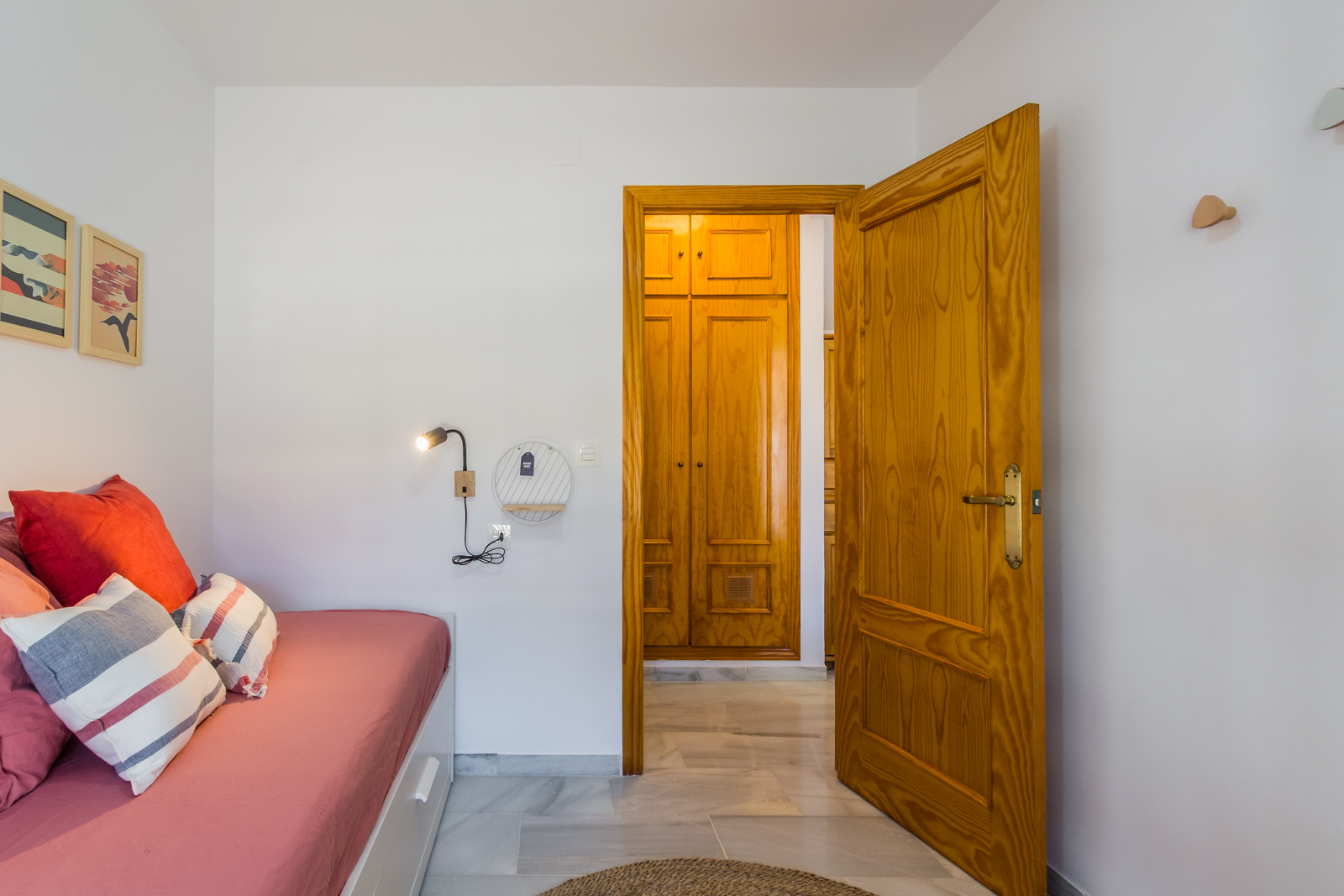 CASA CON PISCINA PRIVADA A 5 MINUTOS DEL CENTRO Y LA PLAYA