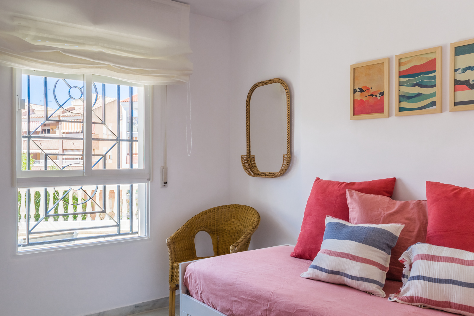 CASA CON PISCINA PRIVADA A 5 MINUTOS DEL CENTRO Y LA PLAYA