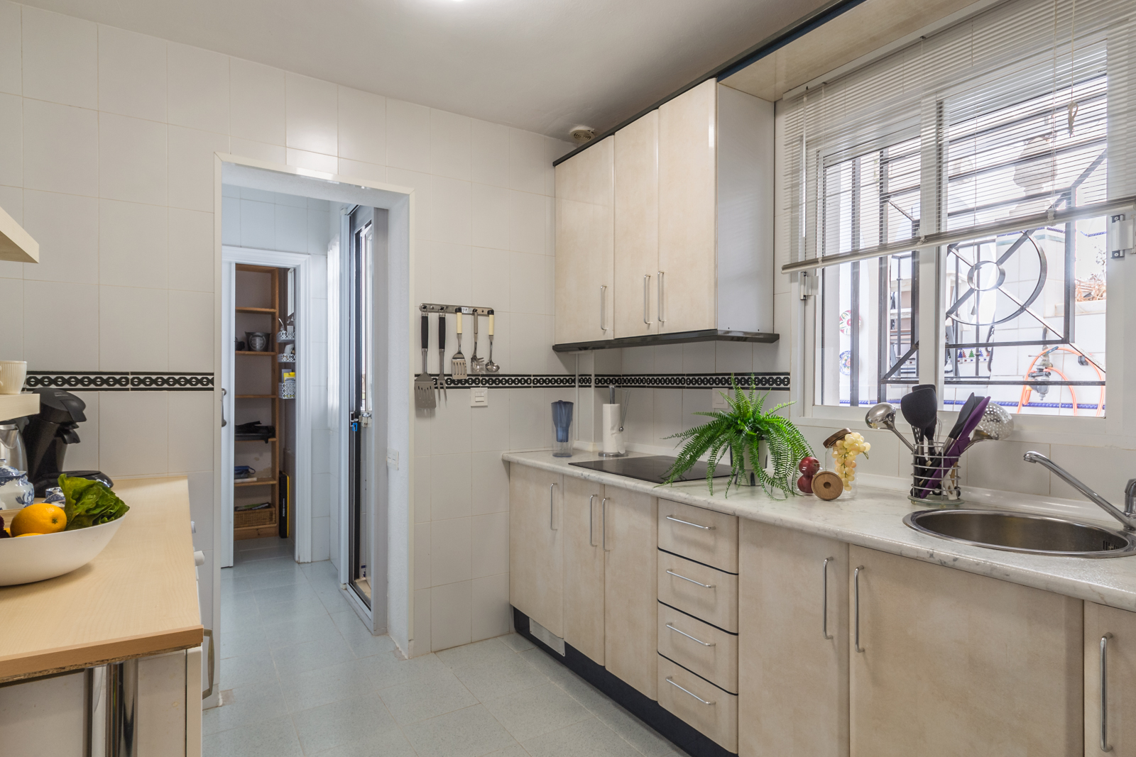 CASA CON PISCINA PRIVADA A 5 MINUTOS DEL CENTRO Y LA PLAYA