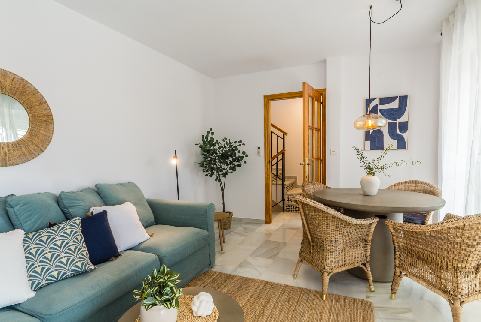 CASA CON PISCINA PRIVADA A 5 MINUTOS DEL CENTRO Y LA PLAYA