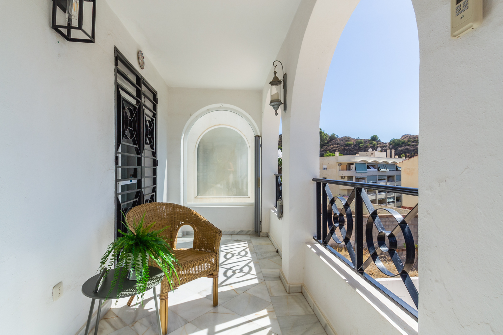 CASA CON PISCINA PRIVADA A 5 MINUTOS DEL CENTRO Y LA PLAYA