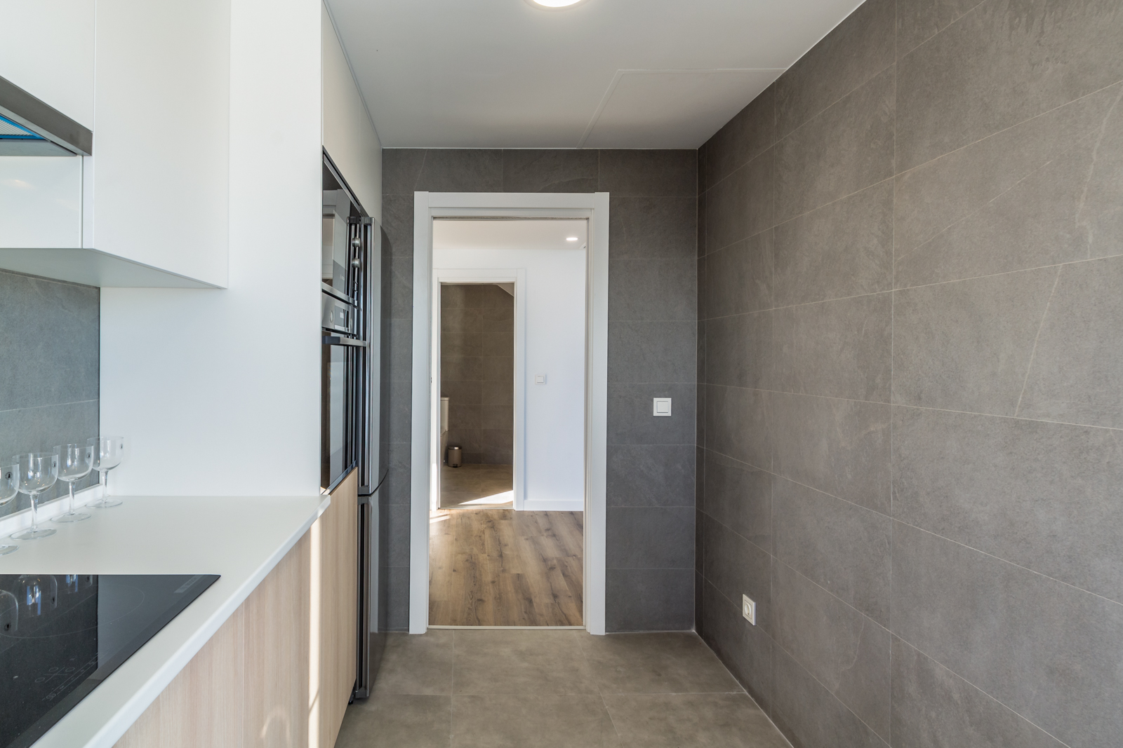 OBRA NUEVA EN LA COSTA TROPICAL: UBICACI�N, VISTAS Y RENTABILIDAD