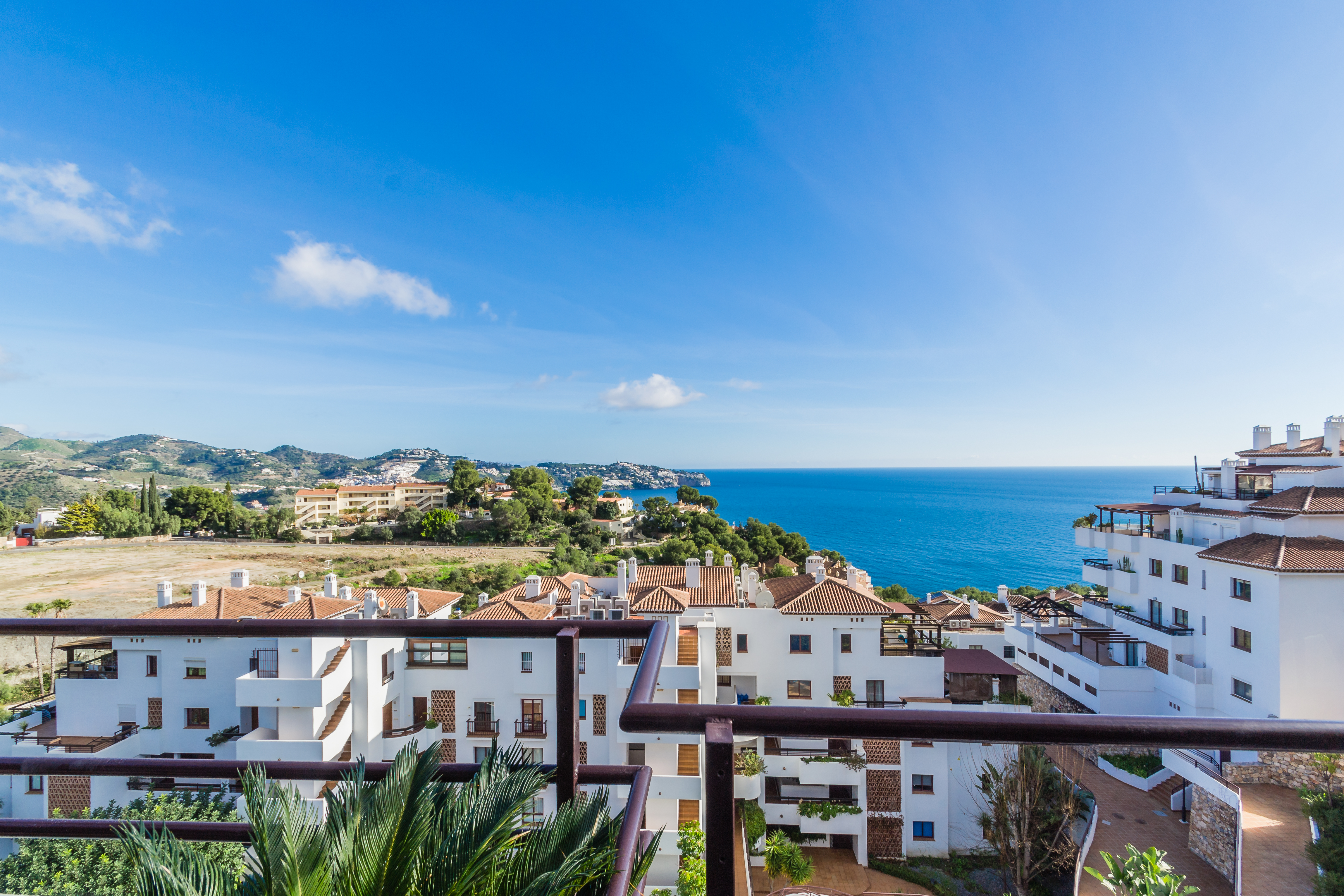 ATICO CON VISTAS AL MAR EN LA HERRADURA