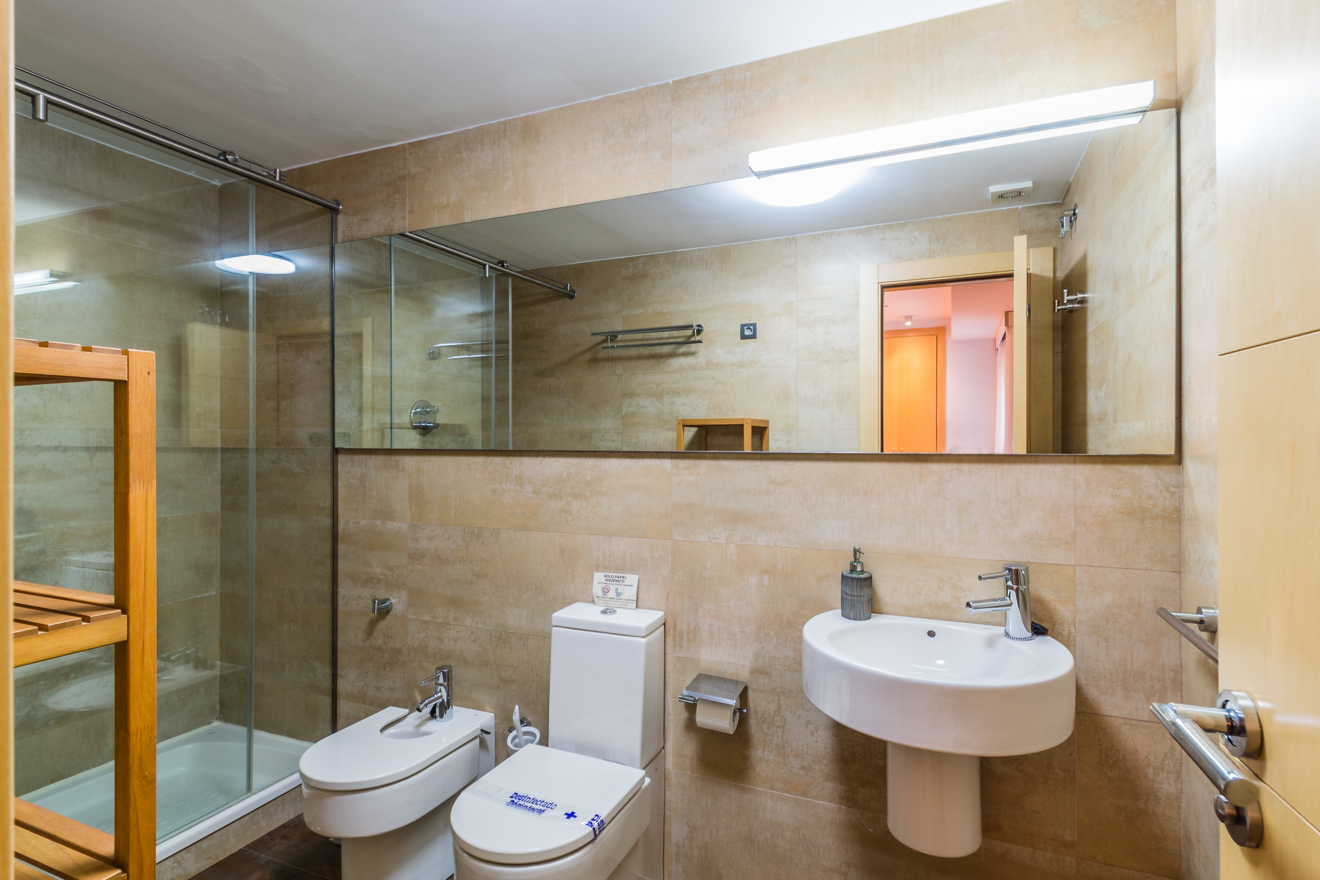 CASA CON PISCINA  Y VISTAS AL MAR EN PLAYA DE CABRIA