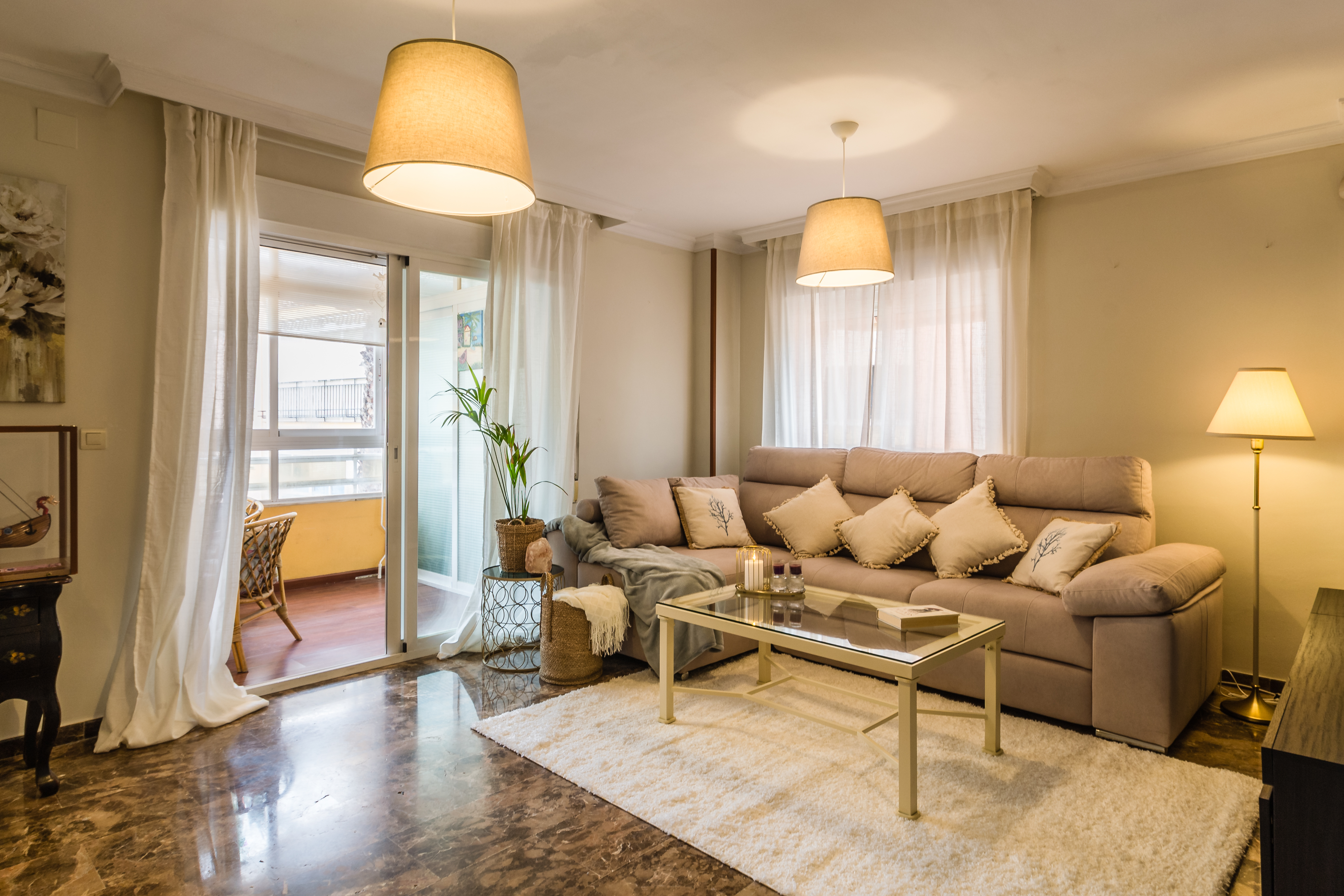 APARTAMENTO EN EL CENTRO DE ALMU��CAR