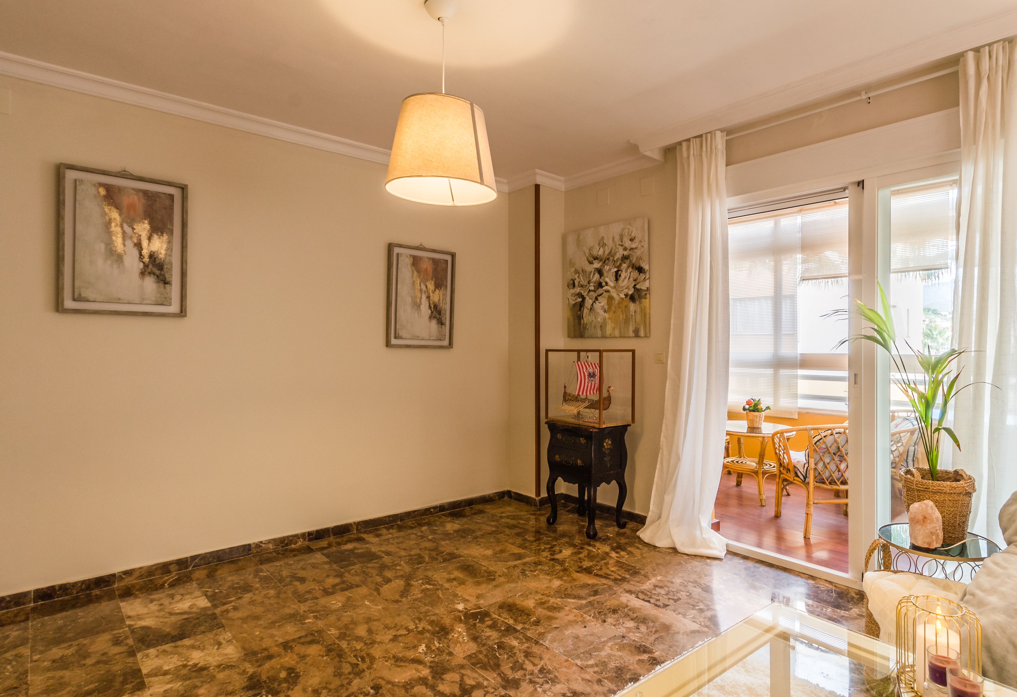 APARTAMENTO EN EL CENTRO DE ALMU��CAR