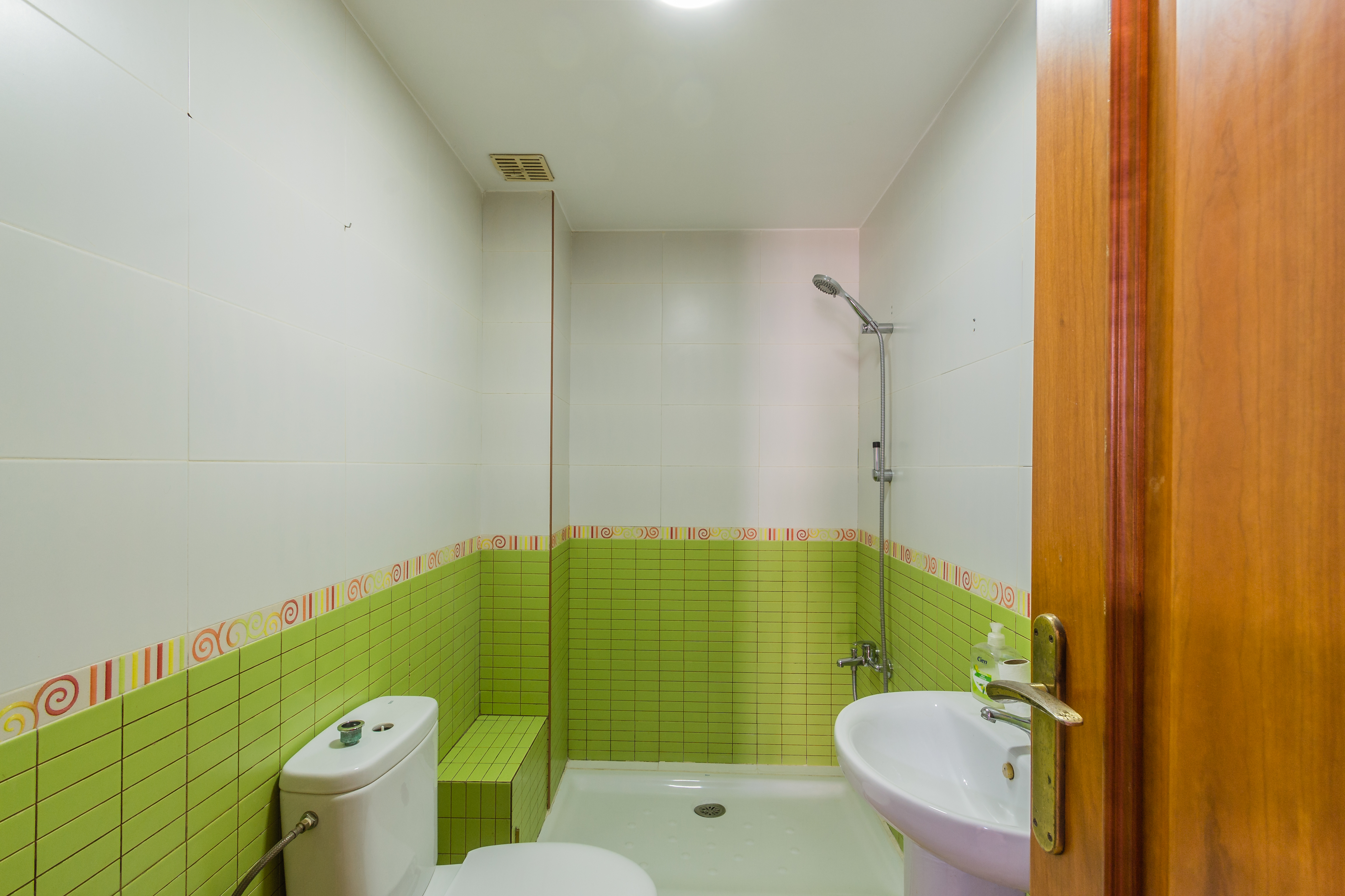 APARTAMENTO CON GRAN TERRAZA A 2 MINUTOS DE LA PLAYA