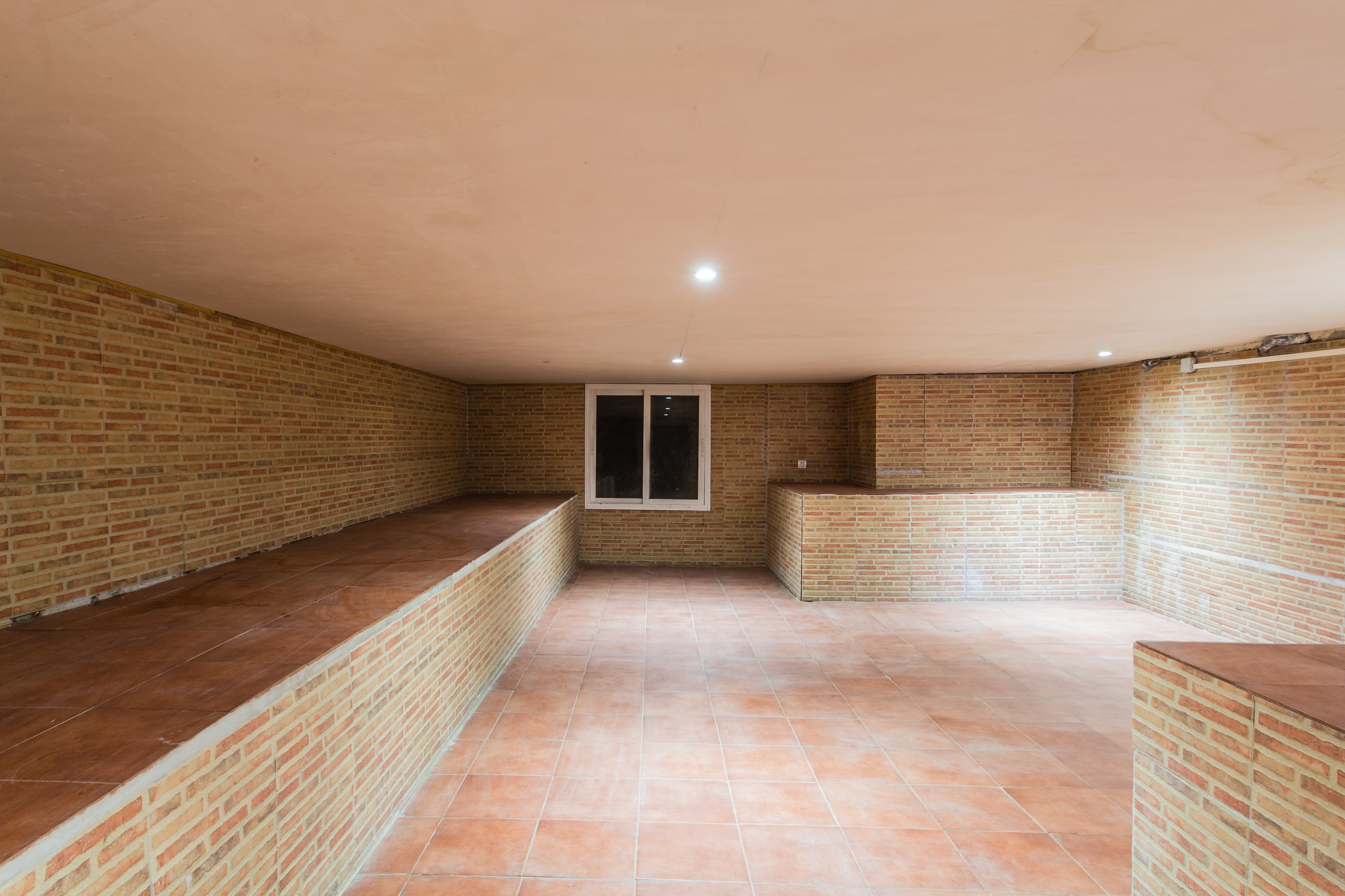 APARTAMENTO CON GRAN TERRAZA A 2 MINUTOS DE LA PLAYA