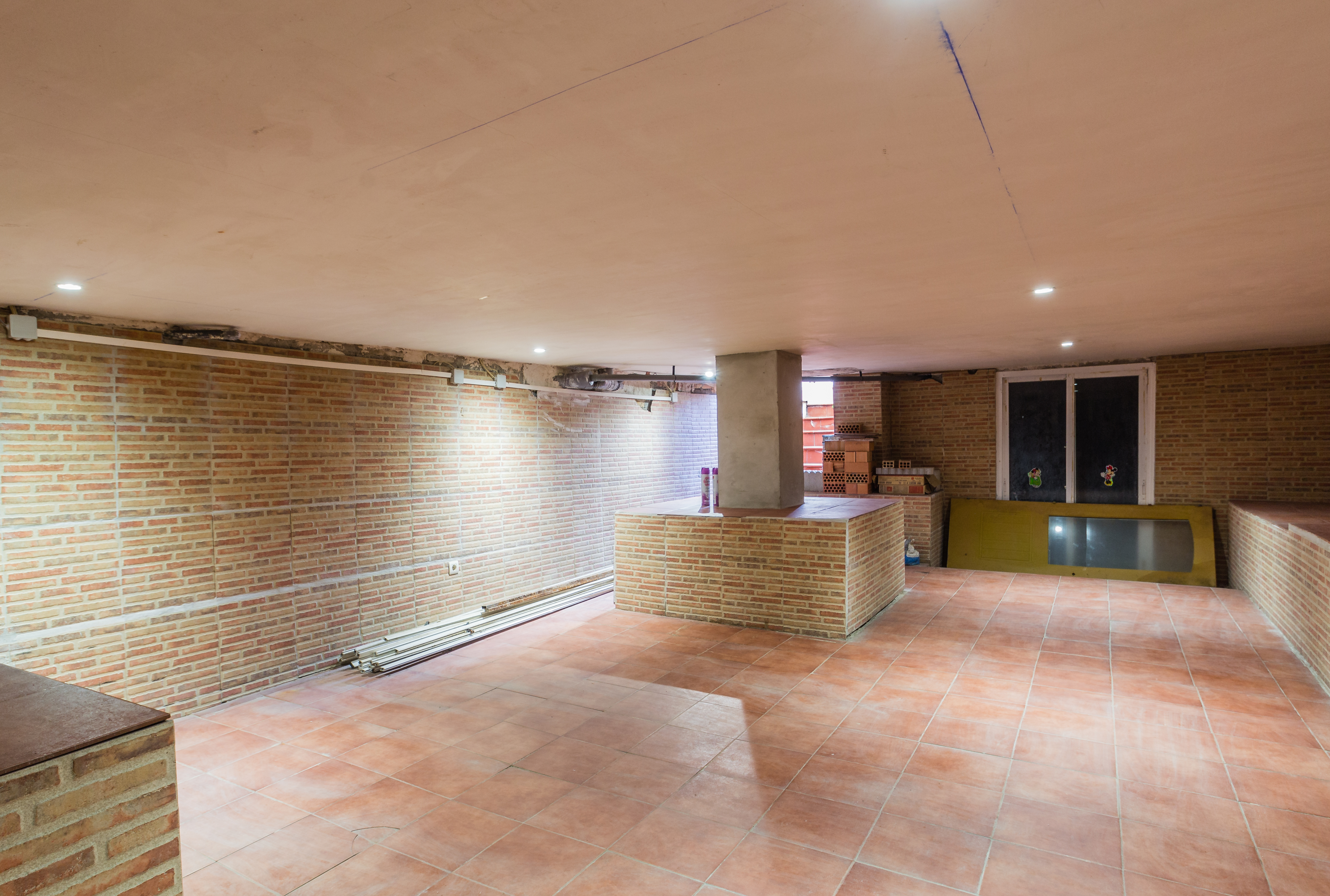 APARTAMENTO CON GRAN TERRAZA A 2 MINUTOS DE LA PLAYA