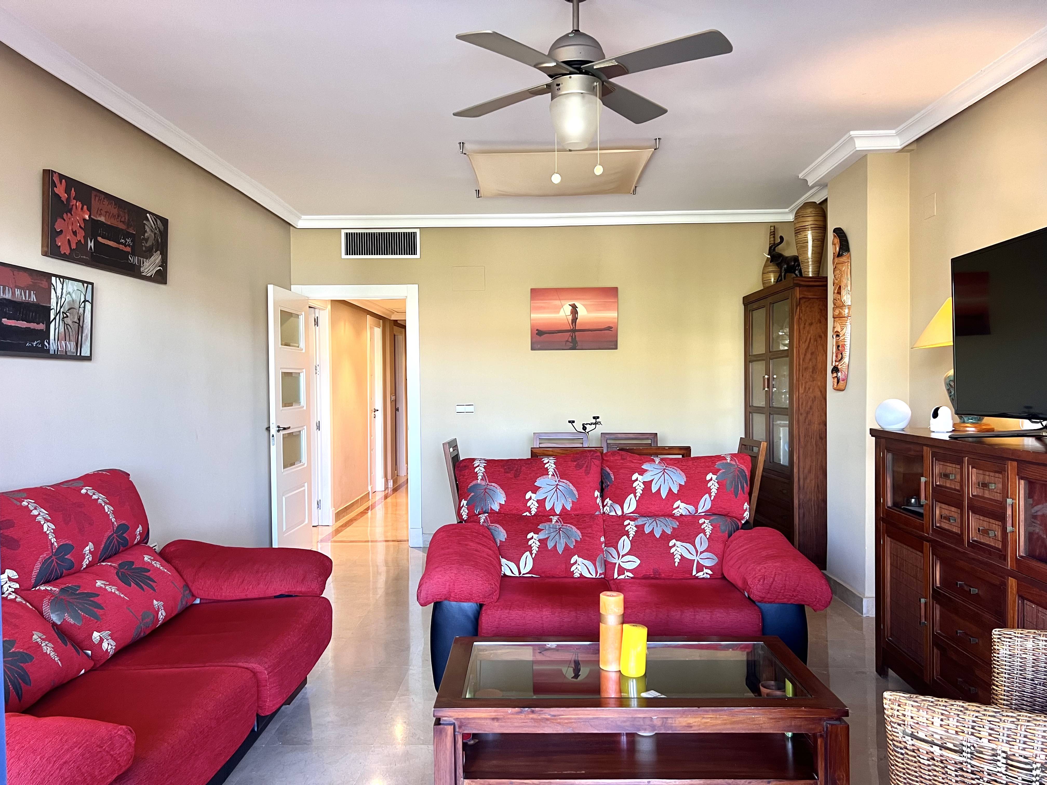 BONITO APARTAMENTO EN PLAYA CALABAJO 