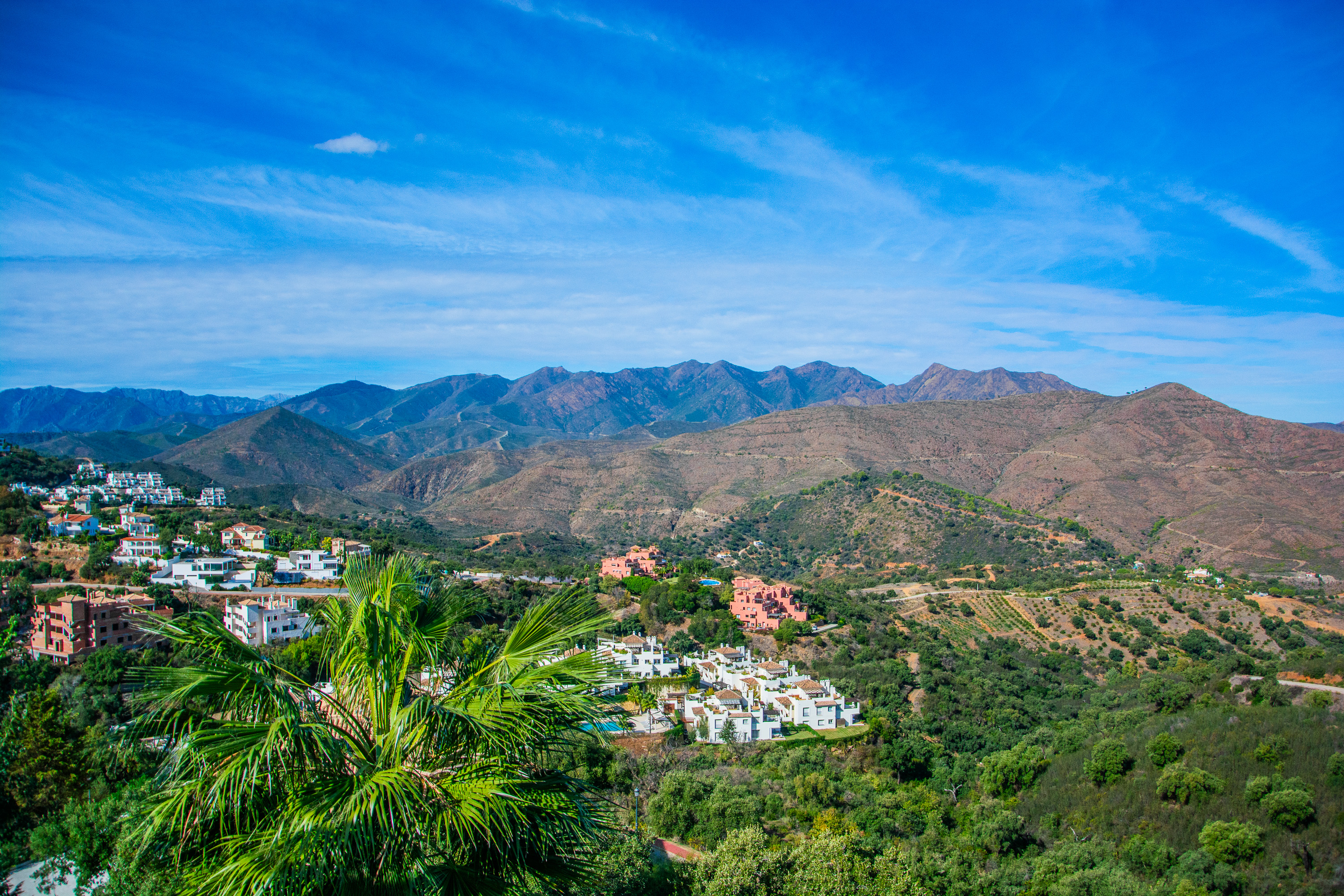 VILLA EXCEPCIONAL CON VISTAS IMPRESIONANTES EN MARBELLA ESTE - LA MAIRENA
