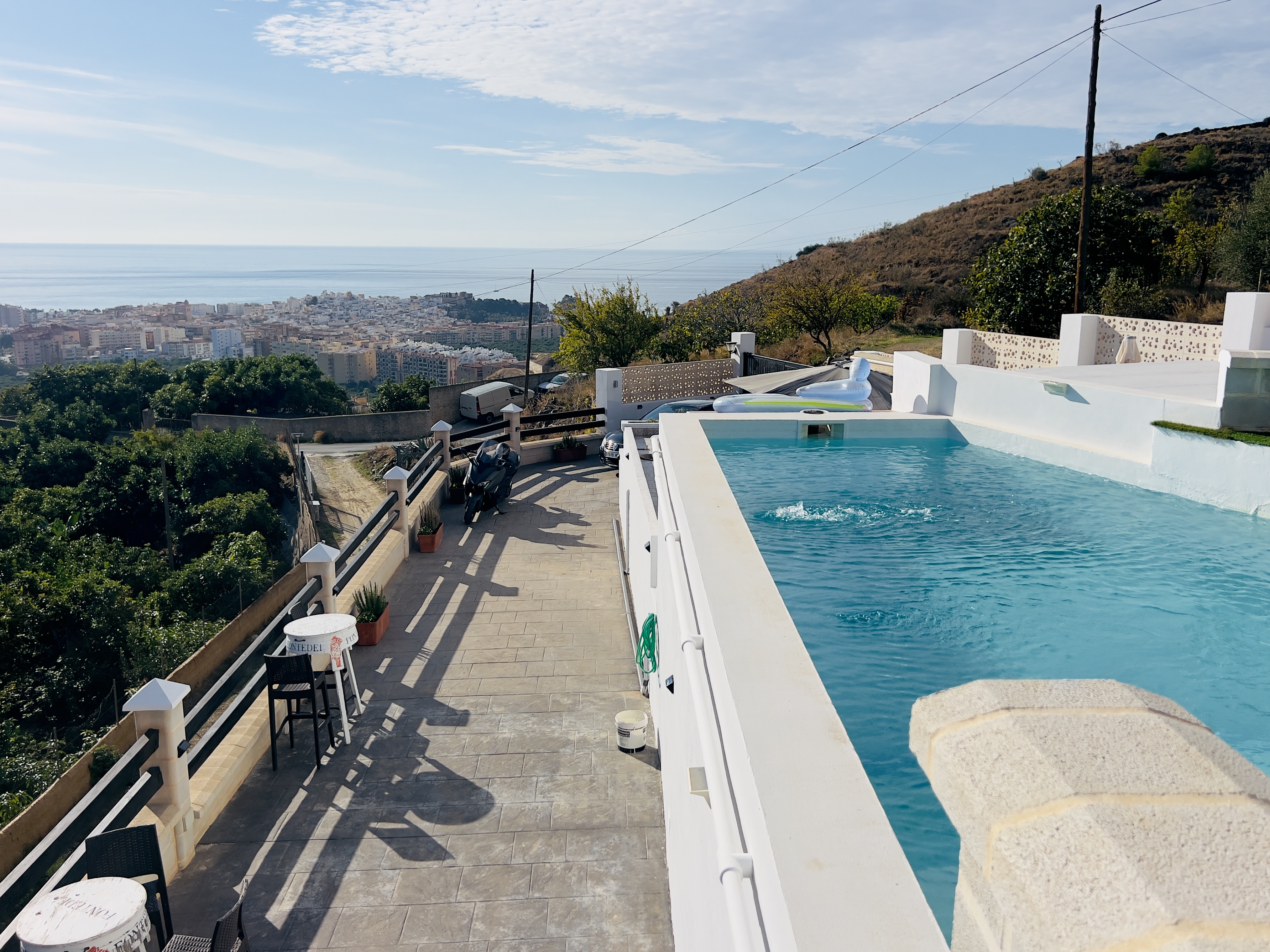 CASA DE CAMPO CON PISCINA A 10 MINUTOS DEL CENTRO