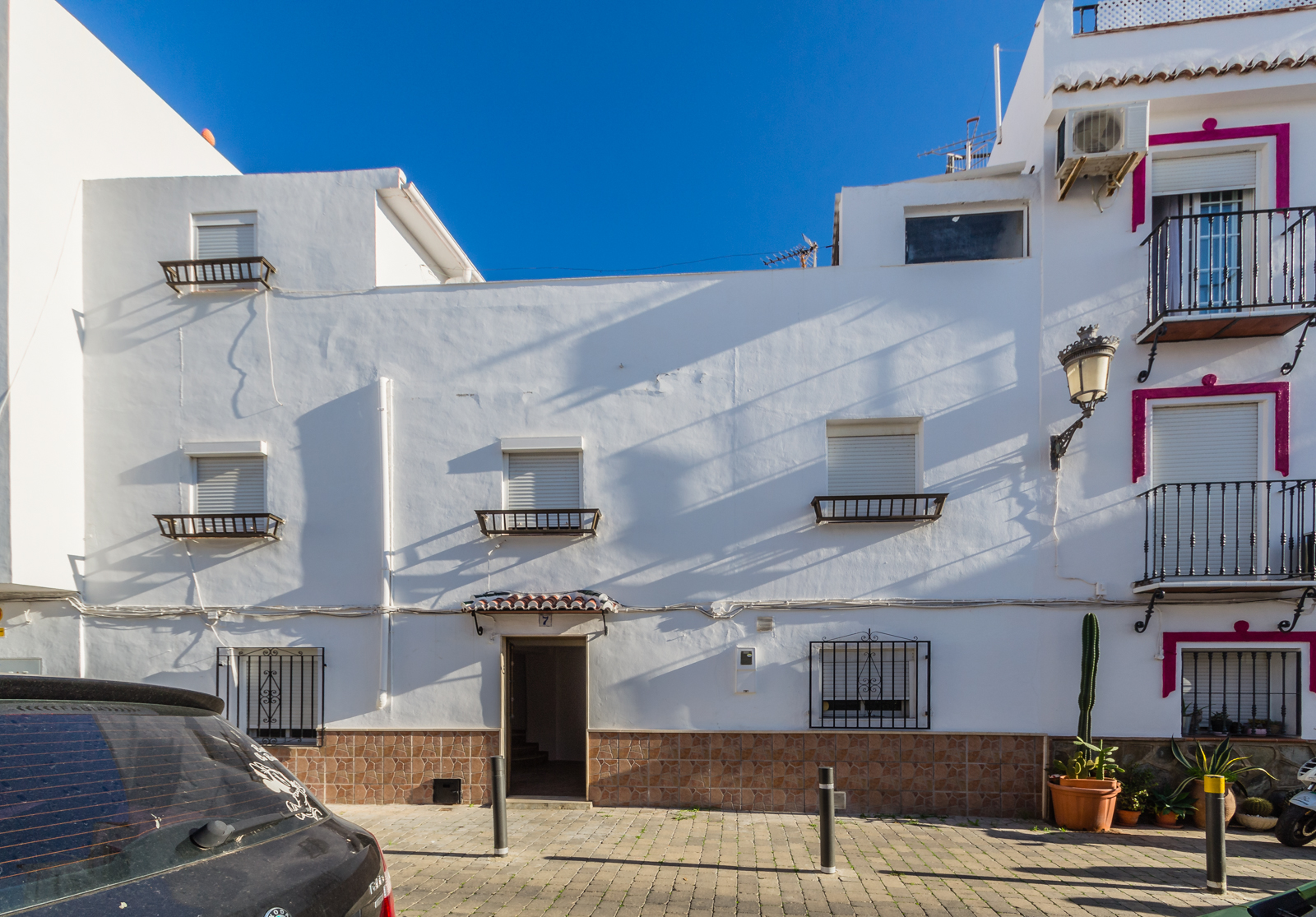 CASA DE PUEBLO EN EL CASCO HISTRICO DE ALMUCAR