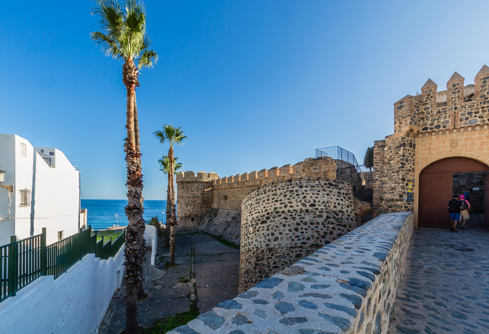 CASA DE PUEBLO EN EL CASCO HISTRICO DE ALMUCAR