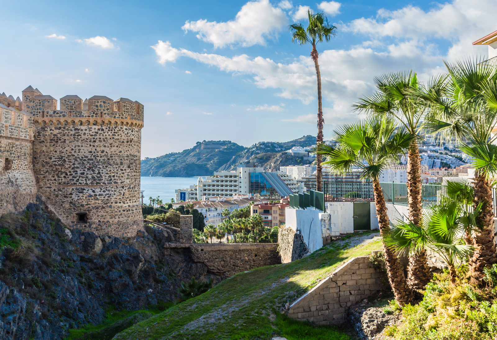 CASA DE PUEBLO EN EL CASCO HISTRICO DE ALMUCAR