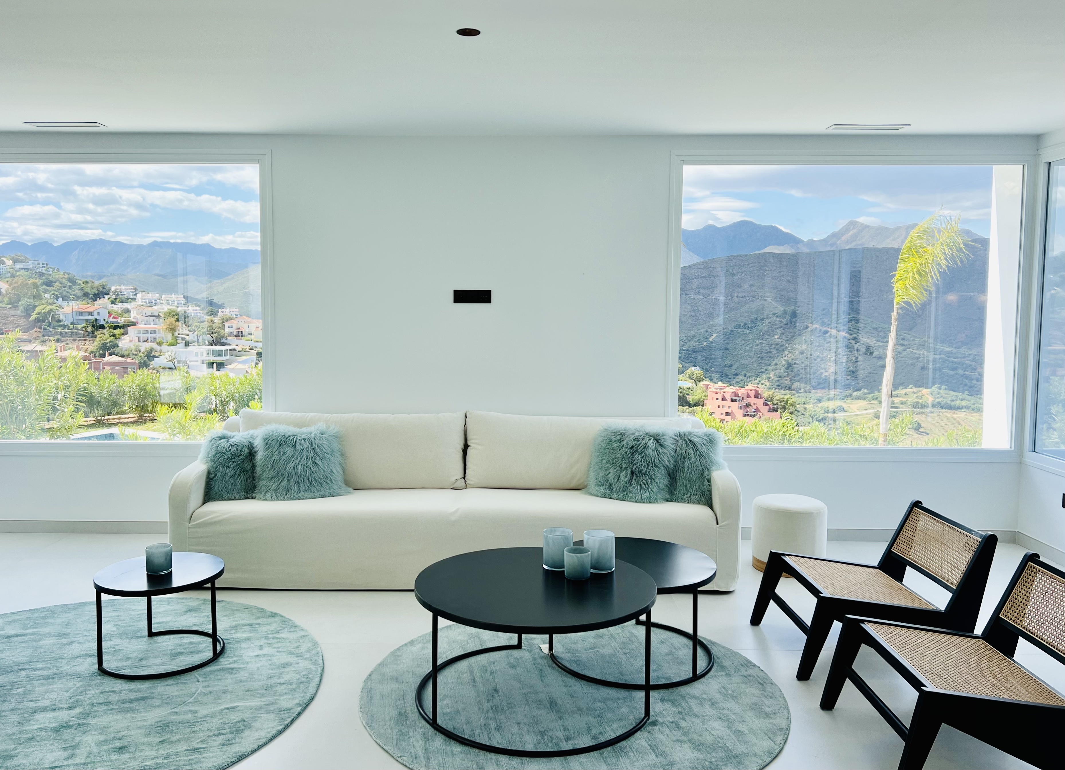 ESPECTACULAR VILLA EN OJEN, MARBELLA
