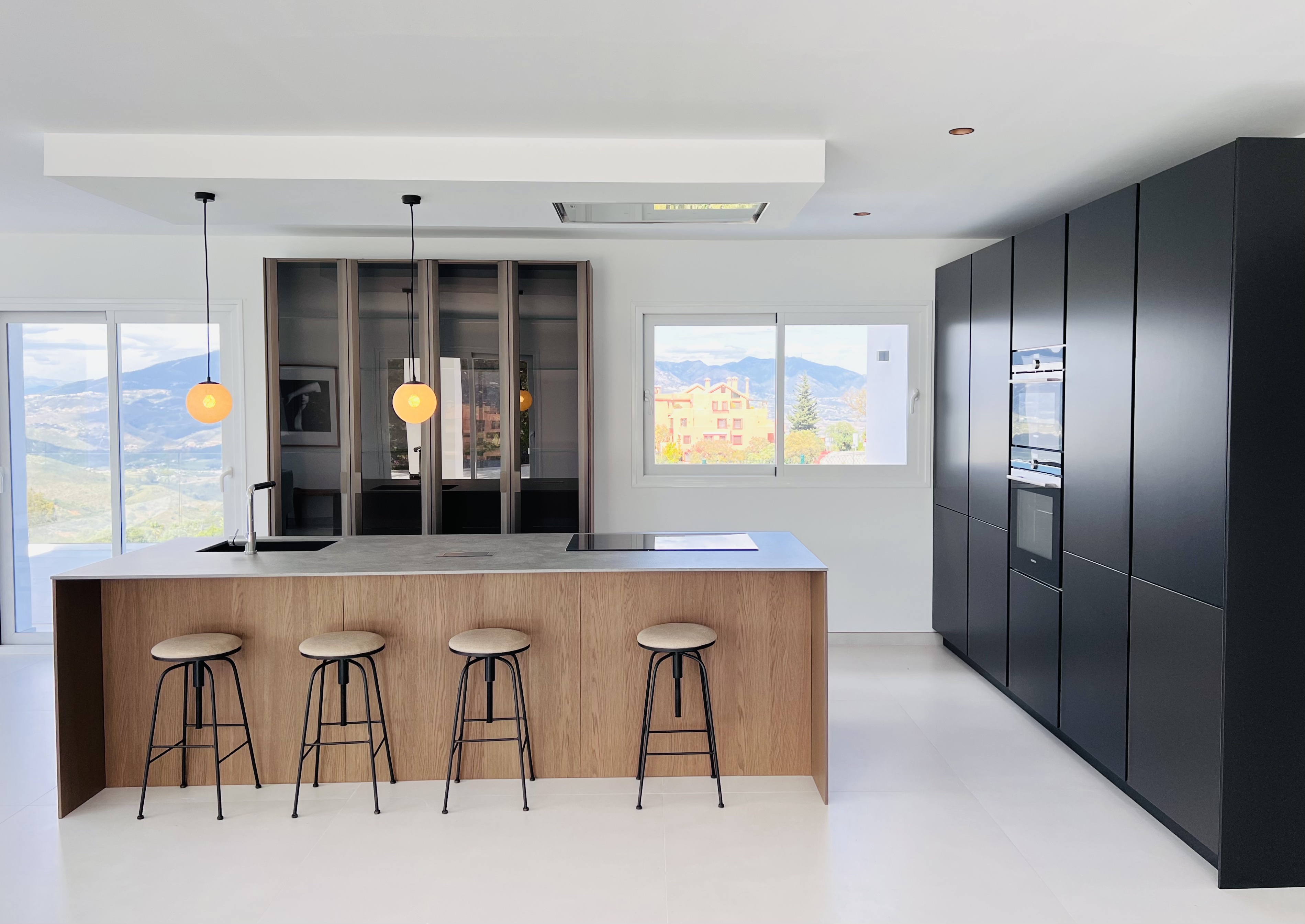 ESPECTACULAR VILLA EN OJEN, MARBELLA
