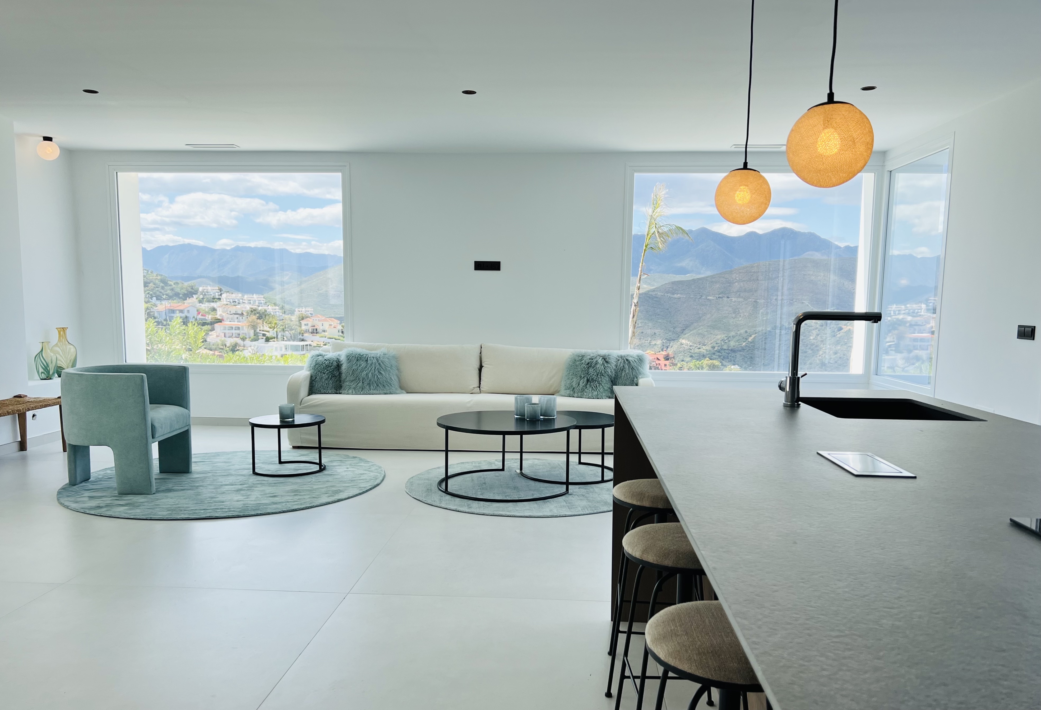 ESPECTACULAR VILLA EN OJEN, MARBELLA
